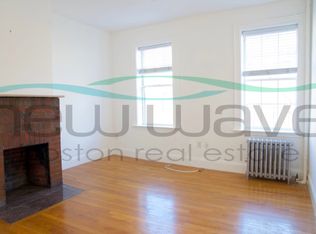 24 Phillips St APT 8, Boston, MA 02114
