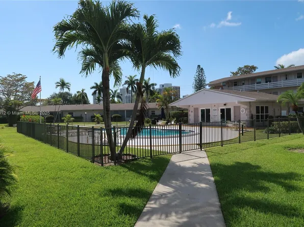 700 Layne Blvd APT 112, Hallandale Beach, FL 33009