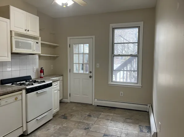 424 John F Kennedy Blvd #1, Bayonne, NJ 07002