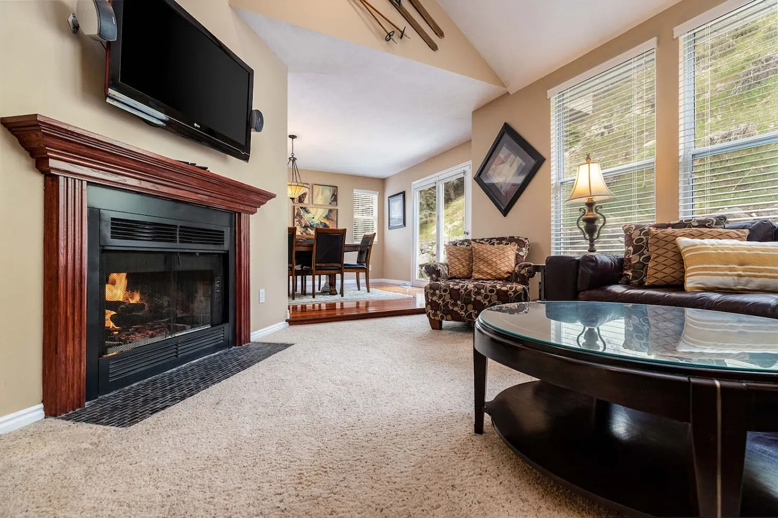 4 bed, 3.0 bath, $7,413 — Photo 2