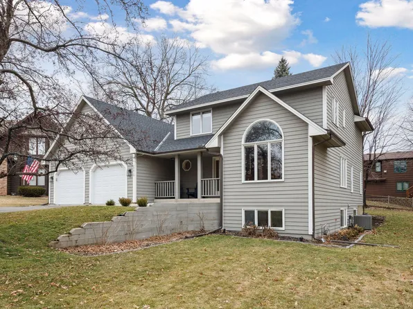 14816 Autumn Pl, Burnsville, MN 55306