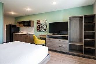 2nd image of 5831 Alta Lake Dr #1
