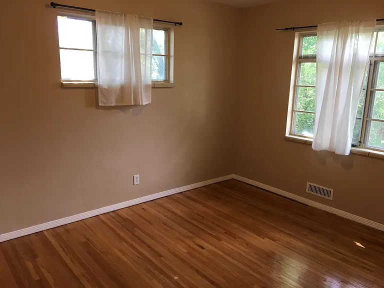 305 Crestone Ave — Photo 13