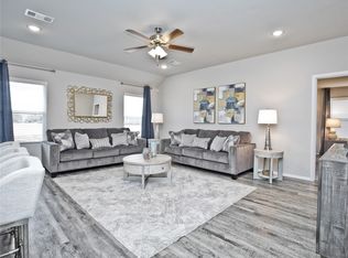 1717 Ace Ave, Gentry, AR 72734