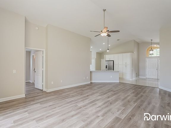 5th image of 1241 Timber Trace Dr
