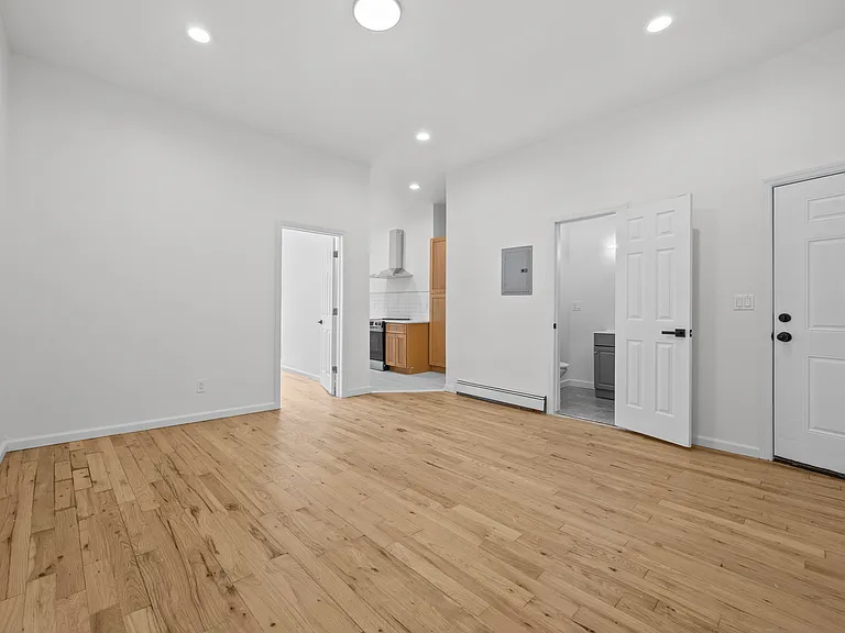 1196 Greene Ave #1 — Photo 2
