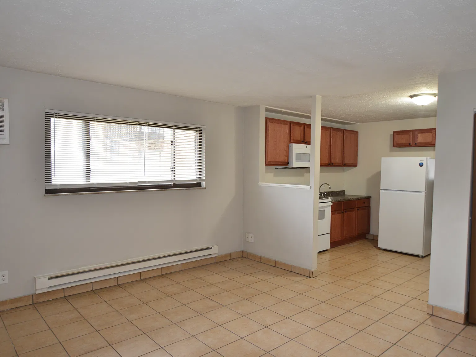 1 bed, 650 sqft, $885 — Photo 3