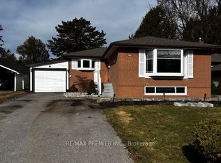 40 Aurora Heights Dr, Aurora, ON L4G2W7