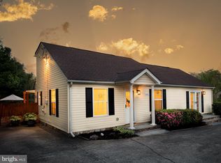 10421 Lake Jackson Dr, Manassas, VA 20111