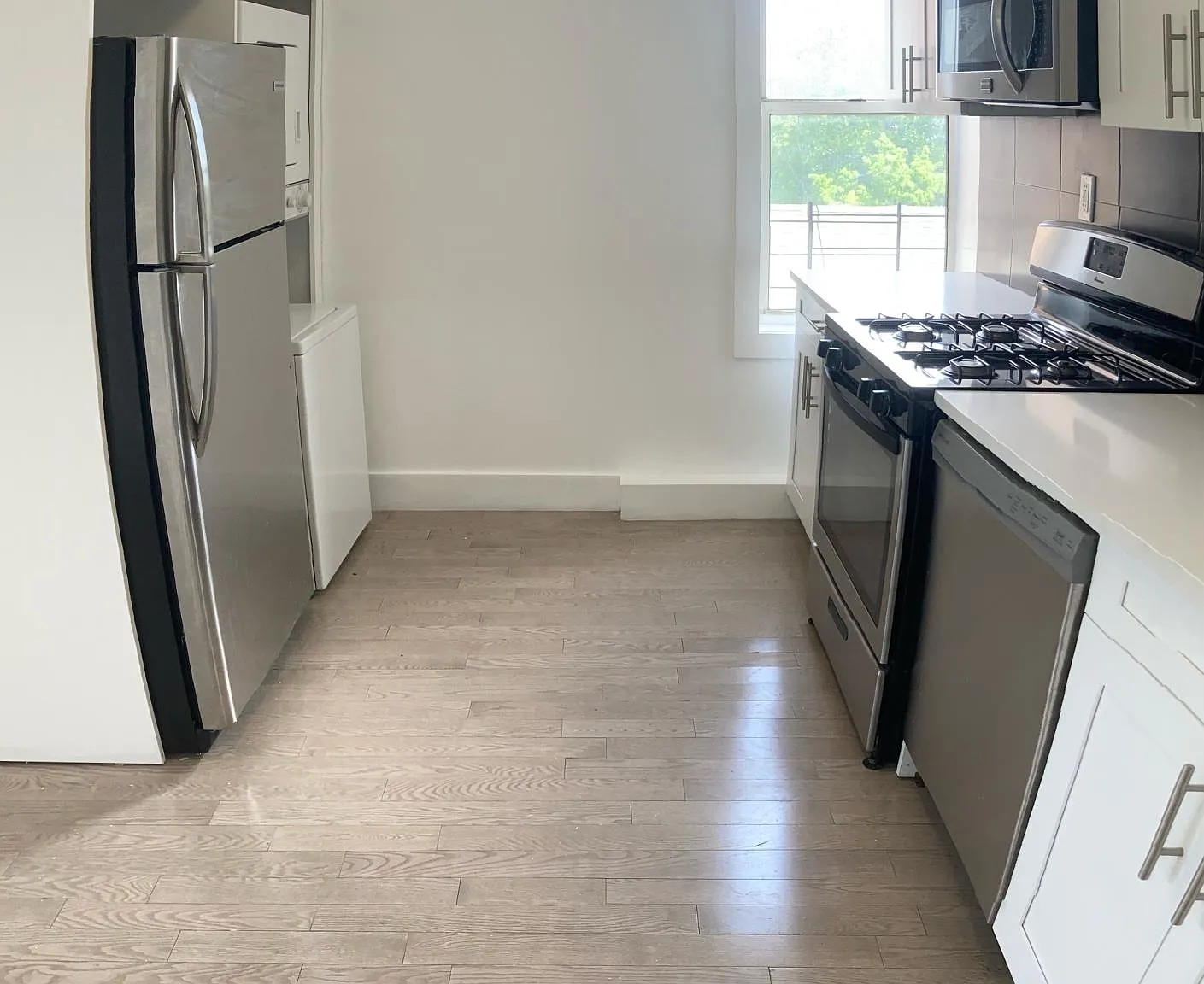 2 bed, $2,000 — Photo 3