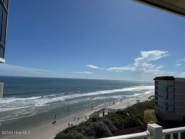 2 bed, 2.0 bath, 1169 sqft, $2,300 — Photo 4