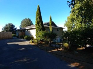 31 Brown Ln S, Selah, WA 98942