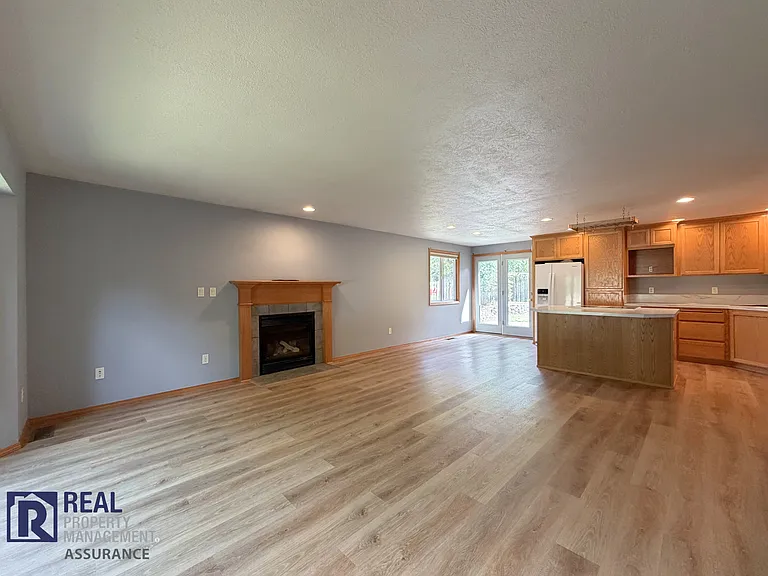 15027 SW Barcelona Way — Photo 2