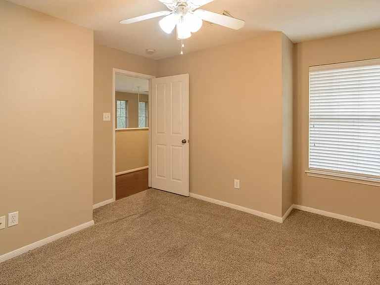 57 Scarlet Woods Ct — Photo 12