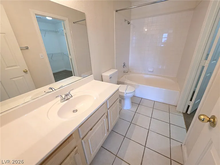 408 Roman Tree Ct — Photo 26