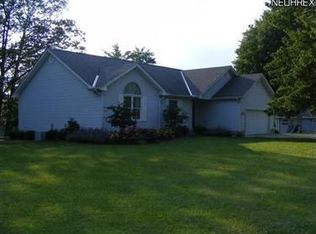 1459 Lake Vue Dr, Rome, OH 44085