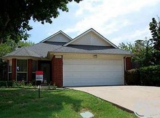 5342 Village Green Dr, Mesquite, TX 75150