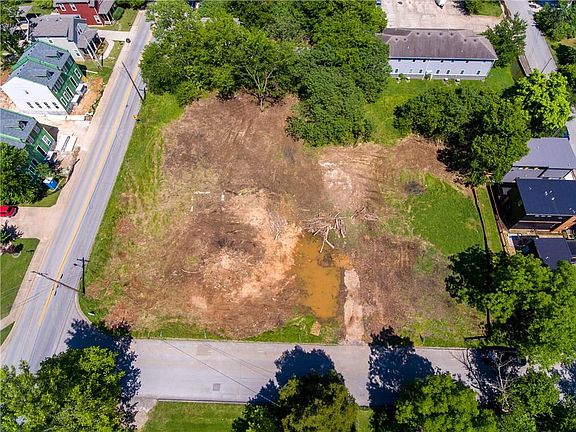 5th image of 500 S Willow Ave