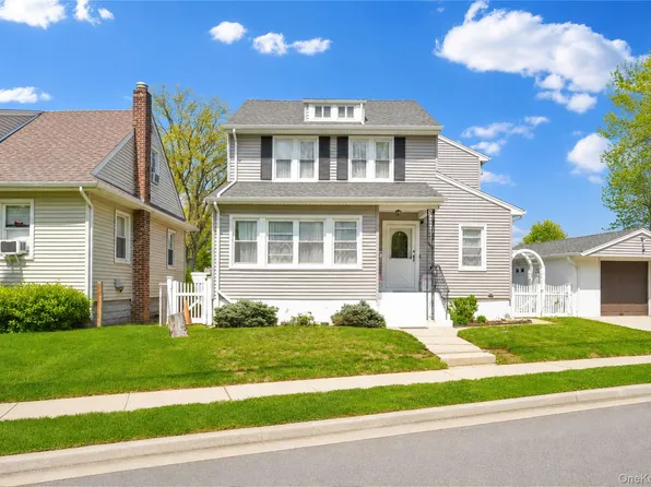 62 Leaman Place, Lynbrook, NY 11563