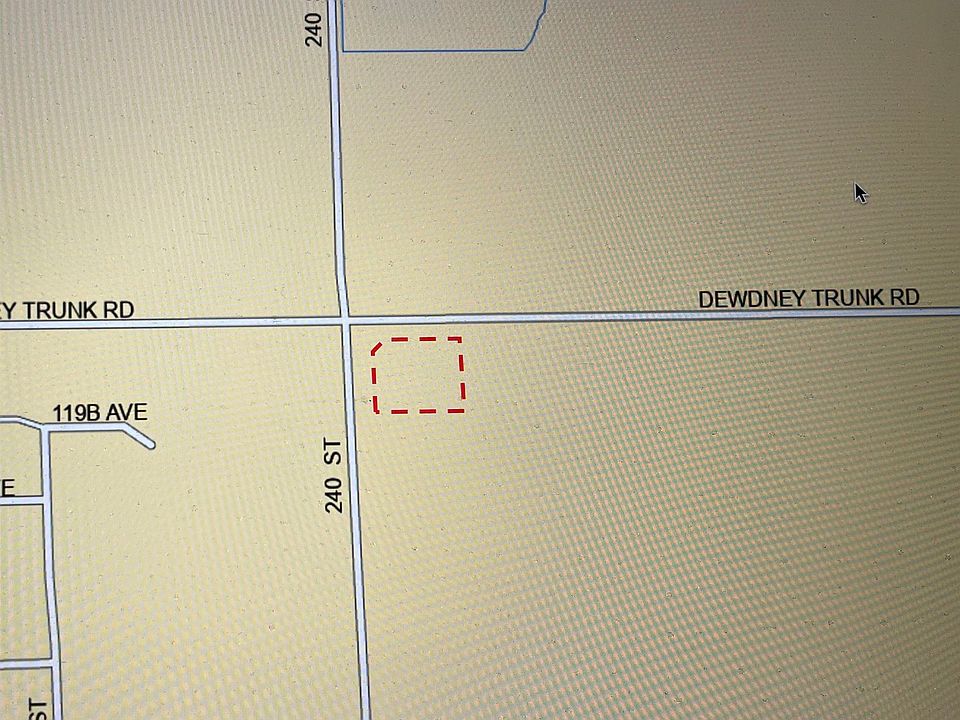 2nd image of 24022 Dewdney Trunk Rd