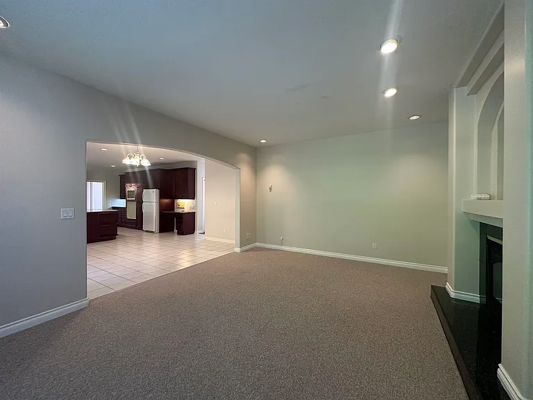4331 Pendlebury Rd — Photo 12
