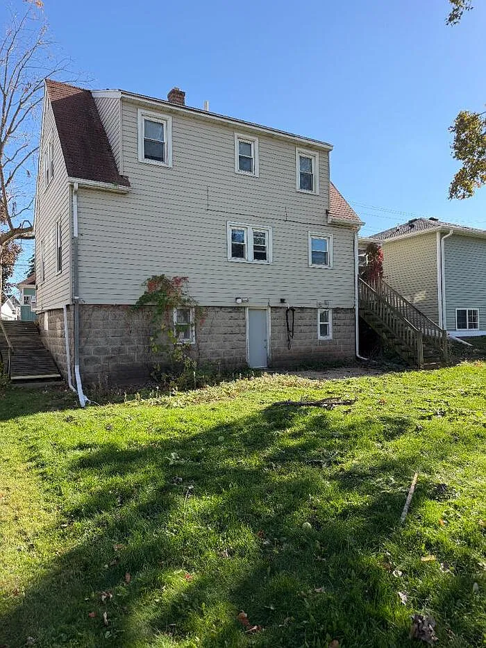 3 bed, 1.0 bath, 1162 sqft, $1,500 — Photo 3