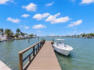 708 Sunset Cv, Madeira Beach, FL 33708