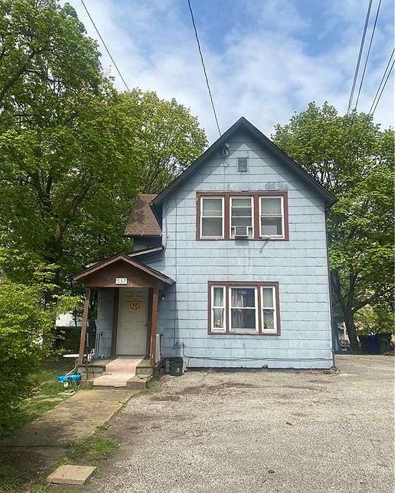 1st image of 537 E Portage Trl