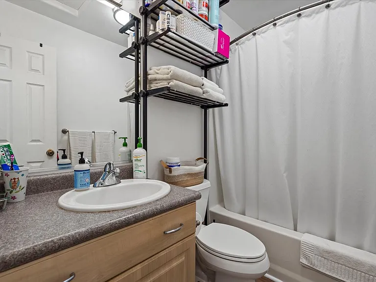 222 Hiolani St — Photo 14
