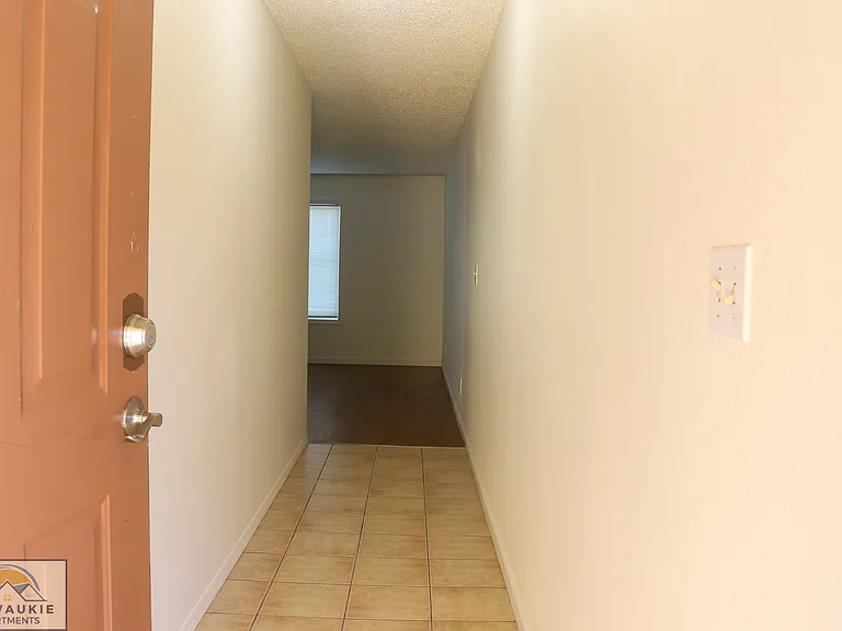 4545 SE Ina Ave #7 — Photo 2