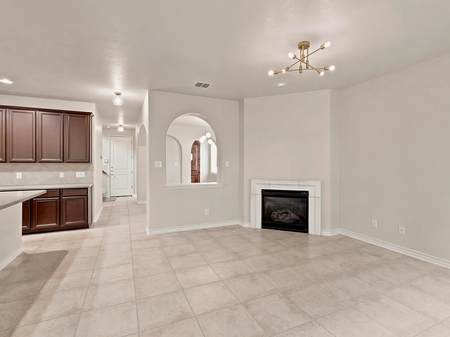 4110 Woodbridge Way - 1 — Photo 4