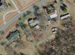 3248 Old Westfield Rd, Pilot Mtn, NC 27041