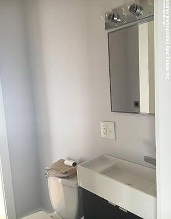 4th image of 119R Oakland St