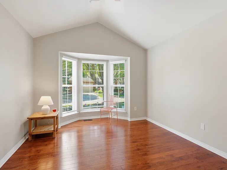 4421 Honeysuckle Dr — Photo 27