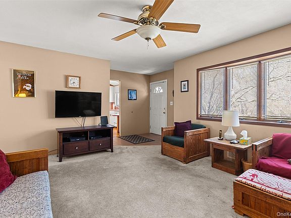 4th image of 1643 Pine Acres Boulevard