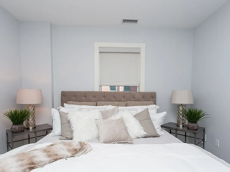 13 W Central St #9 — Photo 7