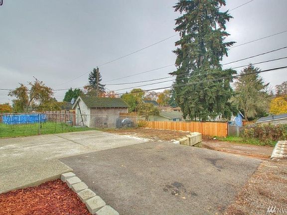 4th image of 2342 S Wilkeson St