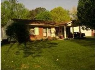 10604 Grafton Hall Rd, Louisville, KY 40272