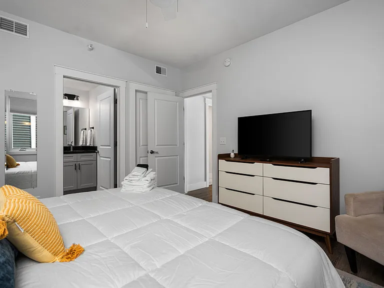 922 E Front St #201 — Photo 18