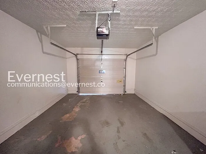 5604 Windfall Ln — Photo 23