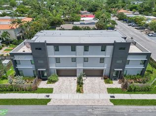 1617 NE 11th St #TOWNHOUSE 1, Fort Lauderdale, FL 33304