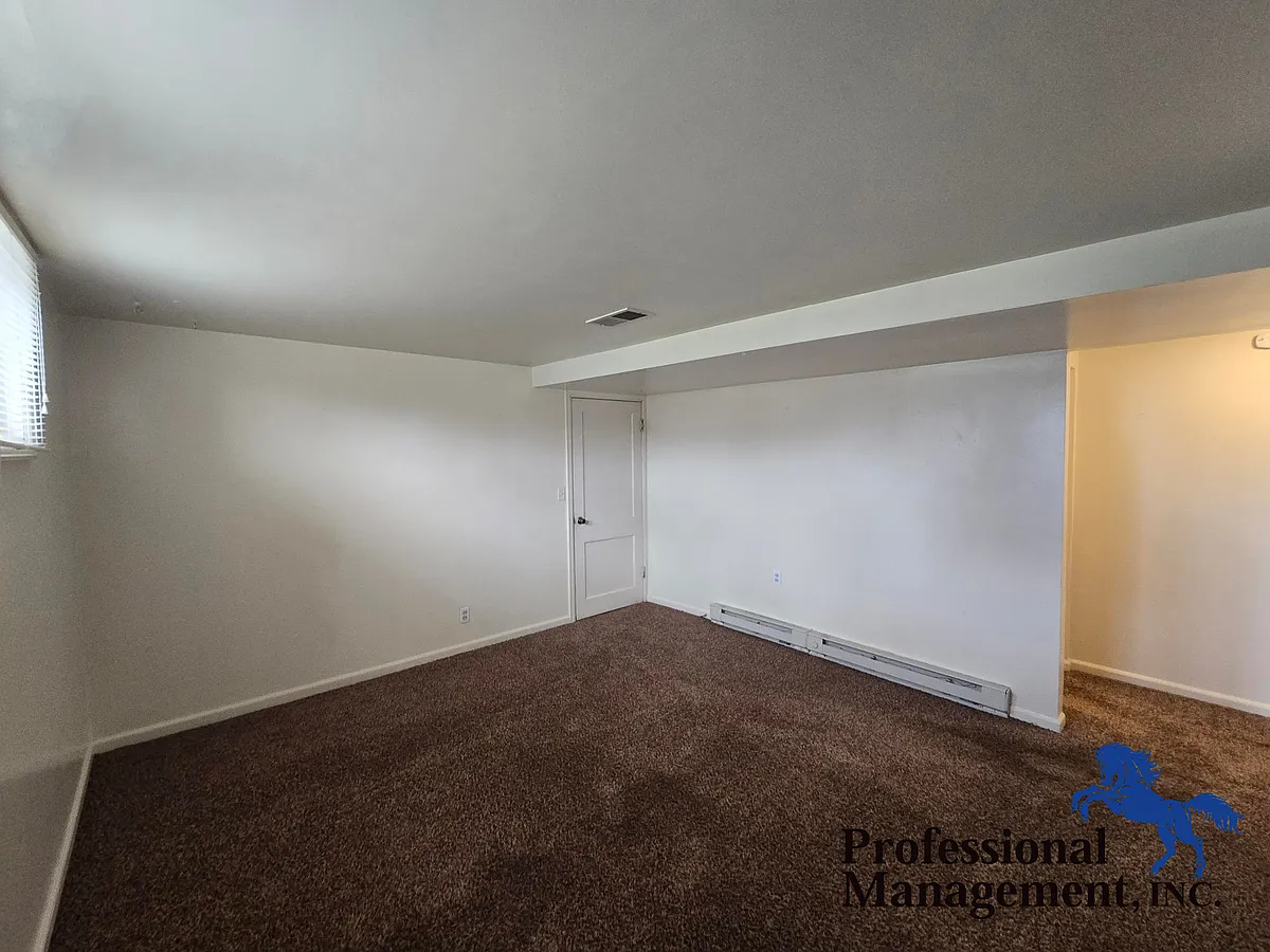 Building Photo - 641 1/2 Avenue D