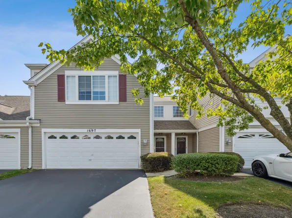 1697 Spaulding Rd, Bartlett, IL 60103