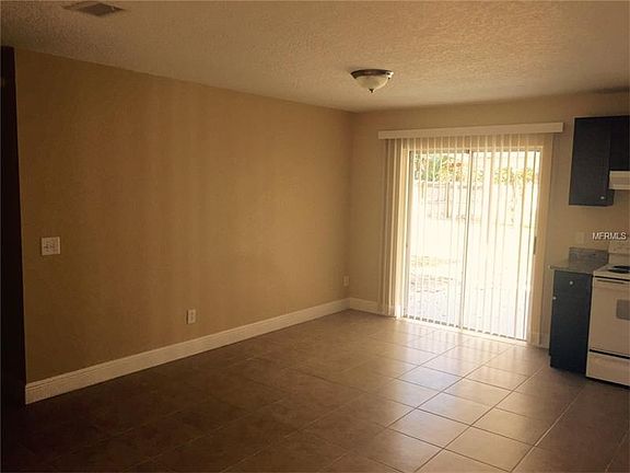 3rd image of 7337 Moss Grove Cir