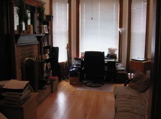1128 W Diversey Pkwy APT 3, Chicago, IL 60614