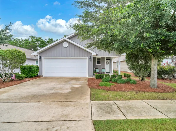 605 Earl Godwin Rd, Freeport, FL 32439
