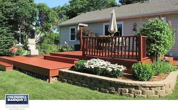 Beautiful landscaping!