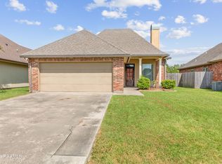 142 Legend Creek Dr, Youngsville, LA 70592