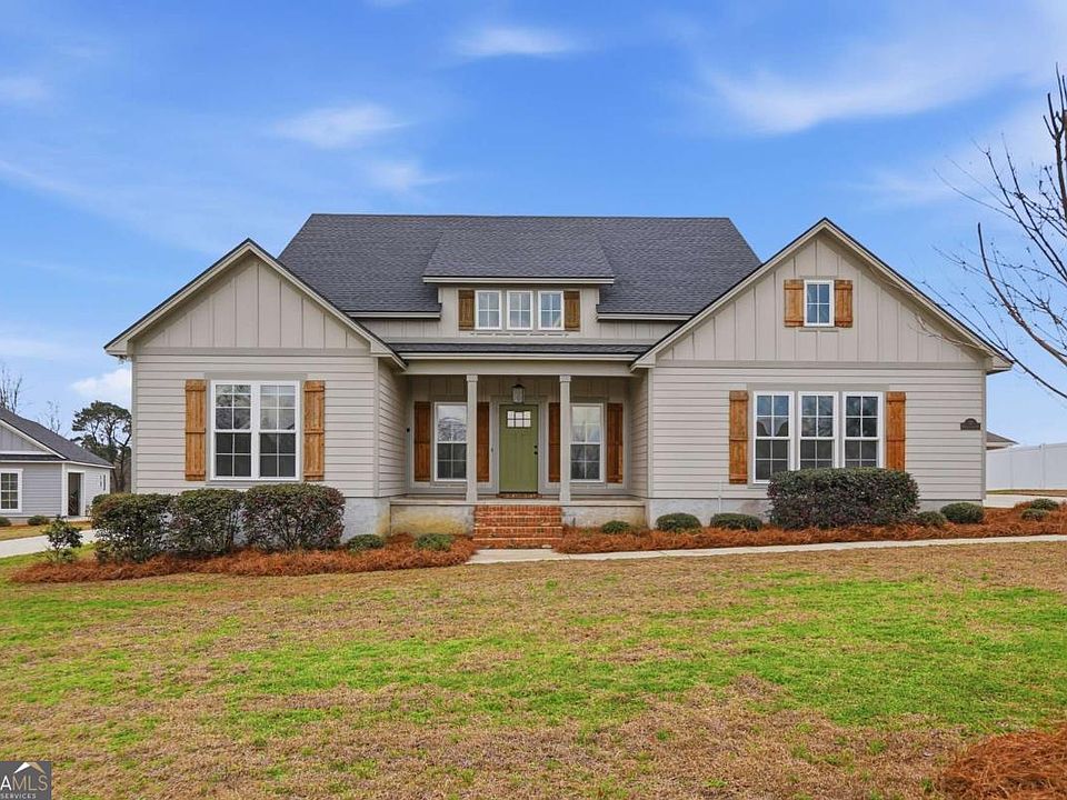 1st image of 37 Willow Creek Dr