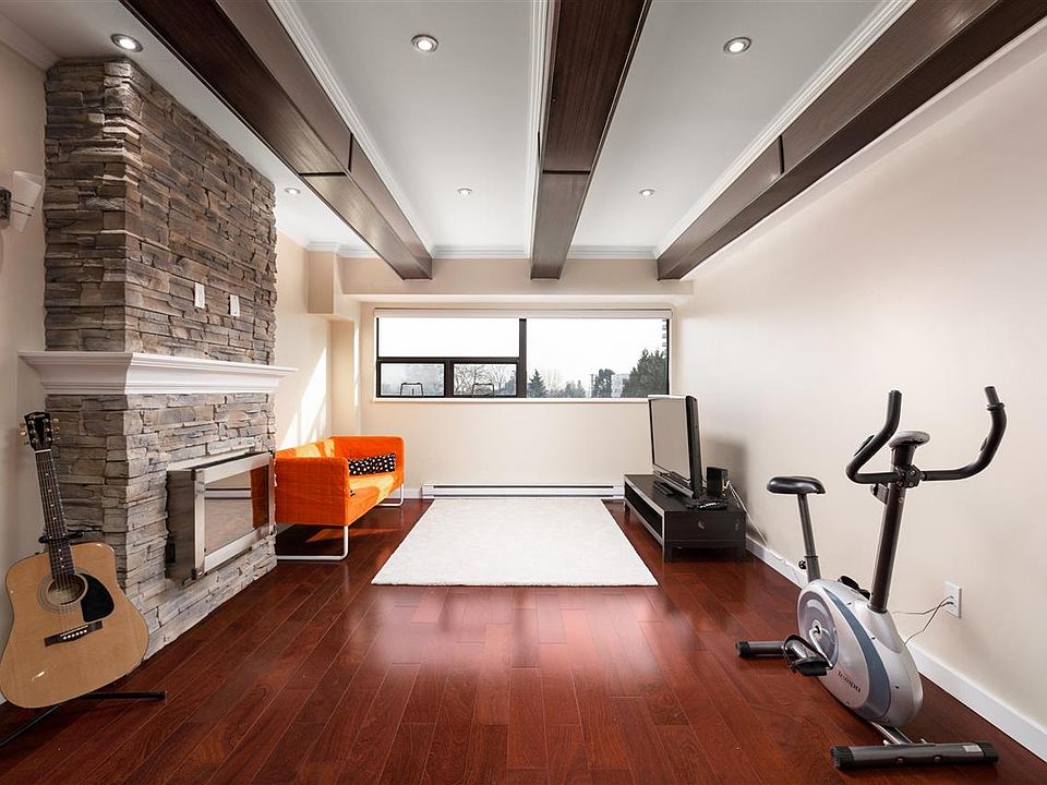 1st image of 534 6th St #403